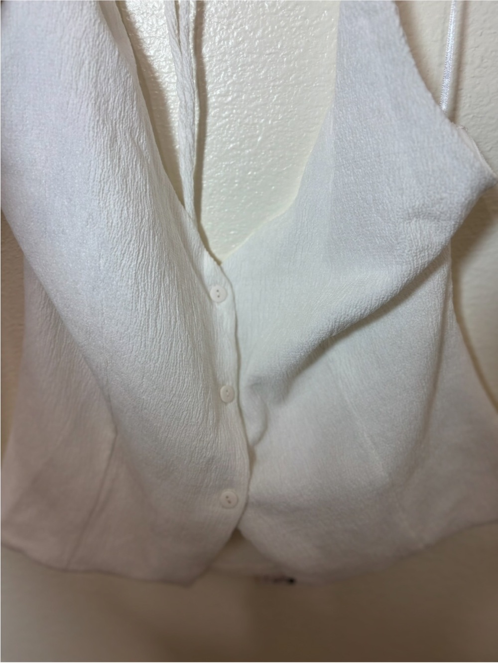 Zara Cream Textured Tie-Back Button-Front Camisole - Picture 3 of 10